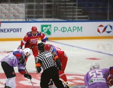 Хоккей против рака